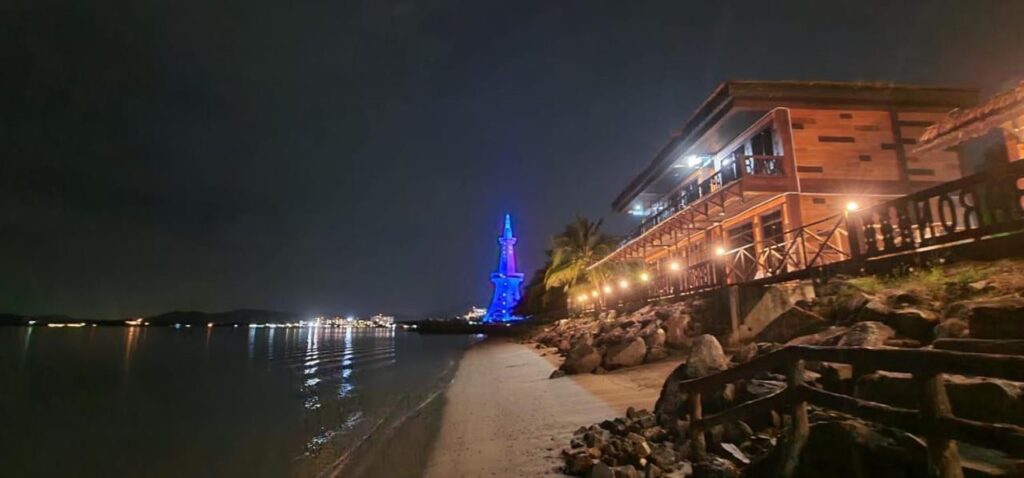 De Baron Resort Langkawi at night