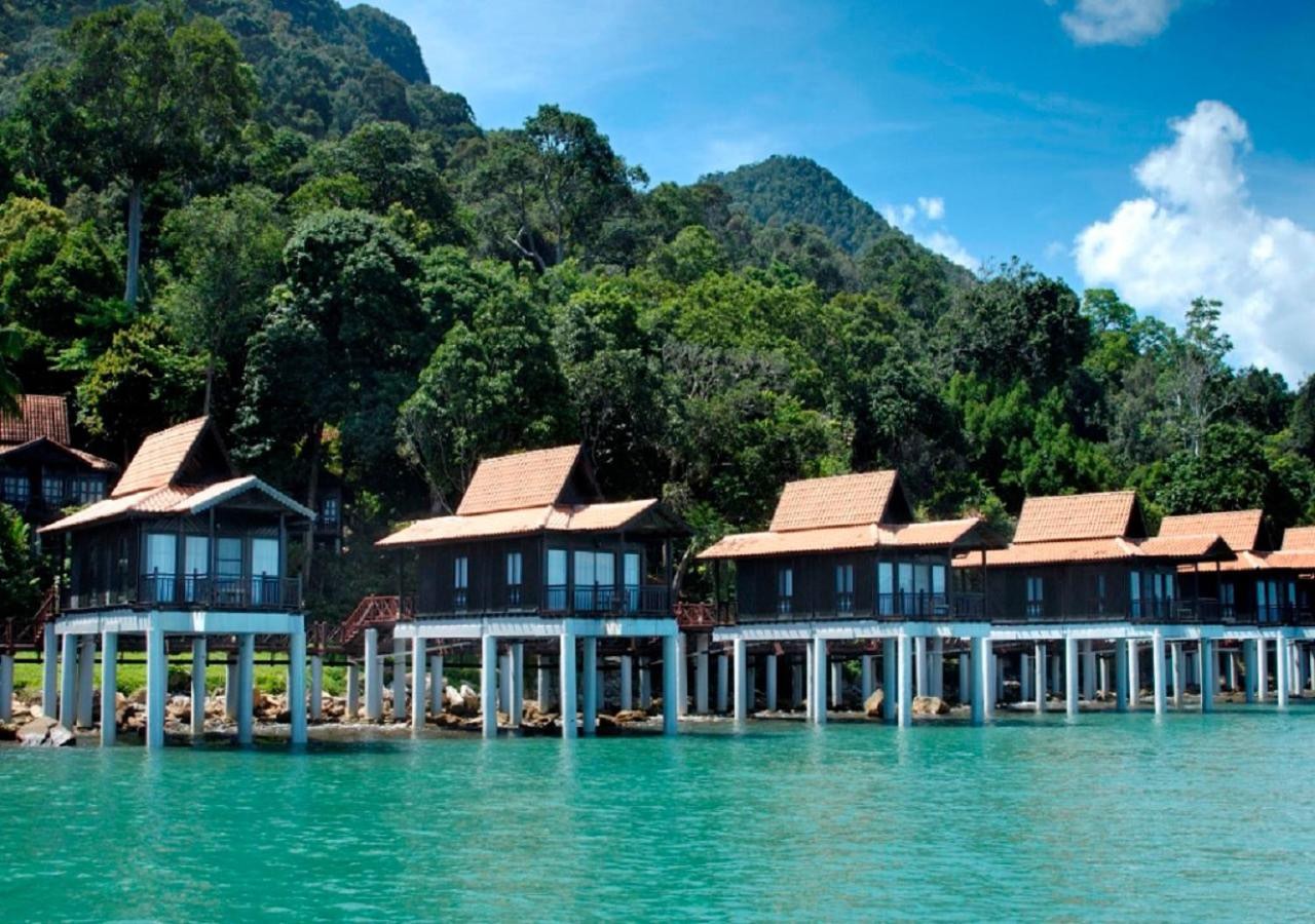 berjaya langkawi resort - accomdation on stilts in the sea